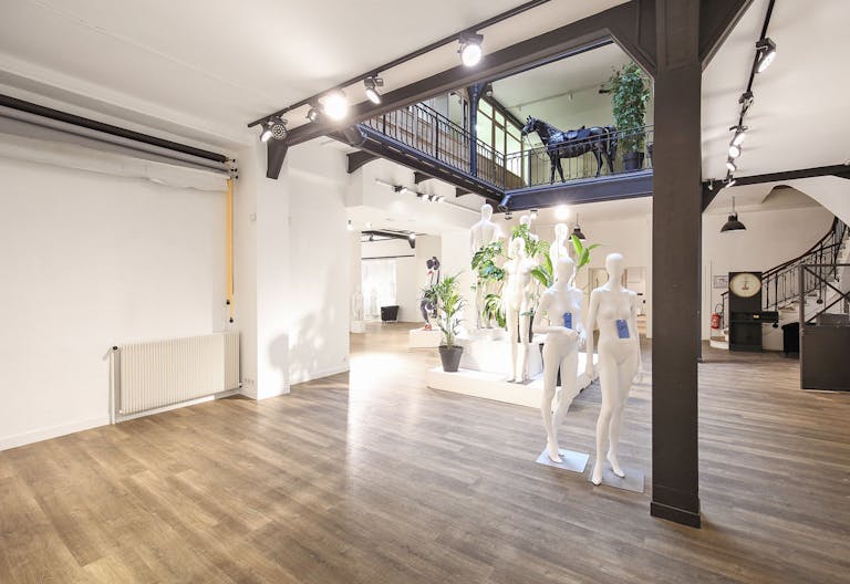 Vast Showroom in Montorgueil - Image 2