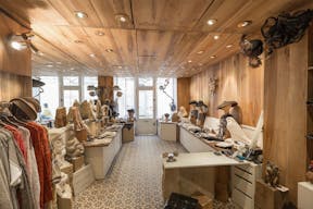 Unique Le Marais Retail Space - Image 0