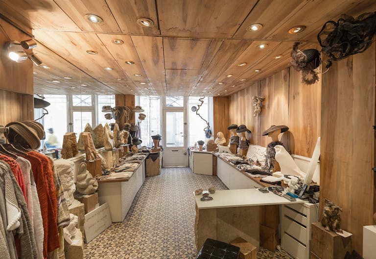 Unique Le Marais Retail Space - Image 0