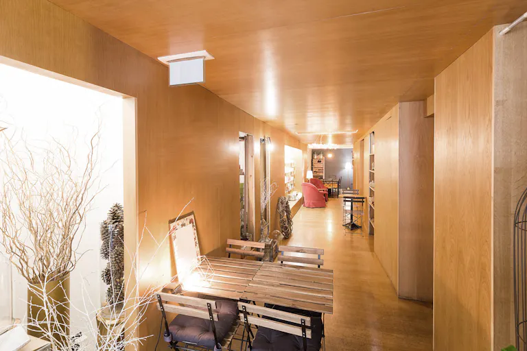 Pop-Up Boutique in Palais-Royal - Image 1
