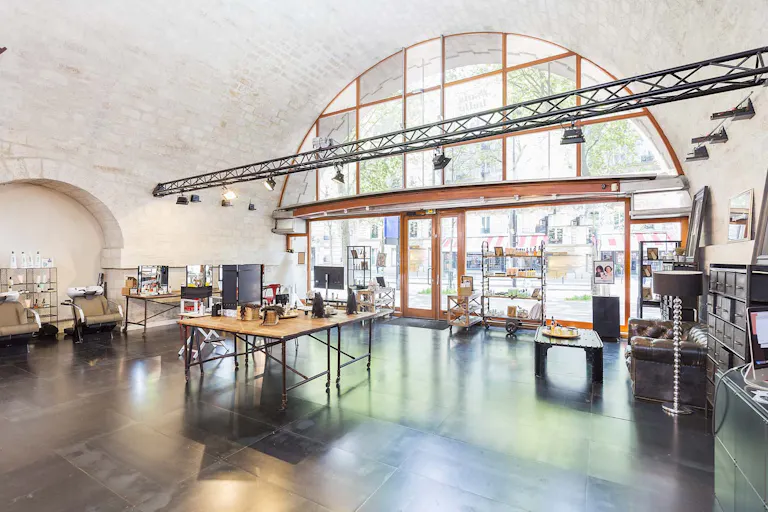 Amazing Retail Space in Bastille - Image 0