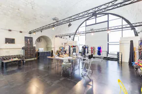 Amazing Retail Space in Bastille - Image 2