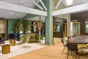 Gorgeous Showroom in Paris 8th - Image 5