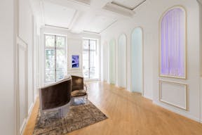 Gorgeous Showroom in Paris 8th - Image 7