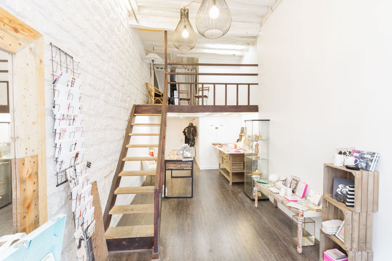 Charming Shop in Le Marais - Image 0