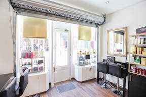 Pop-Up Shop in Le Marais - Image 0