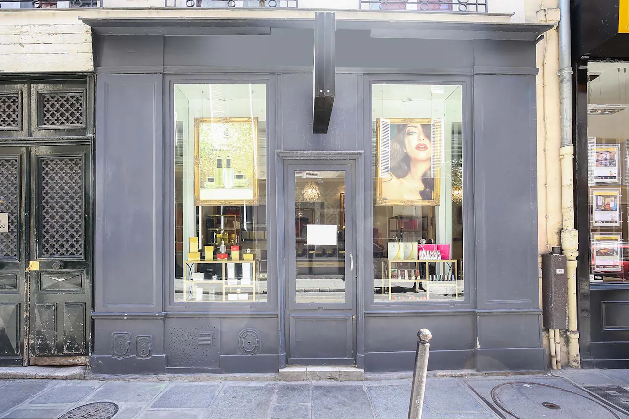 Pop-Up Shop in Le Marais - Image 2