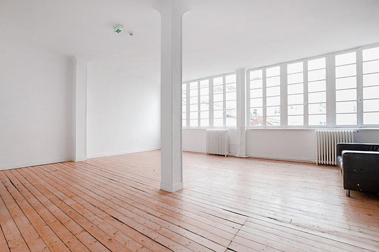 Showroom in Invalides - Image 0