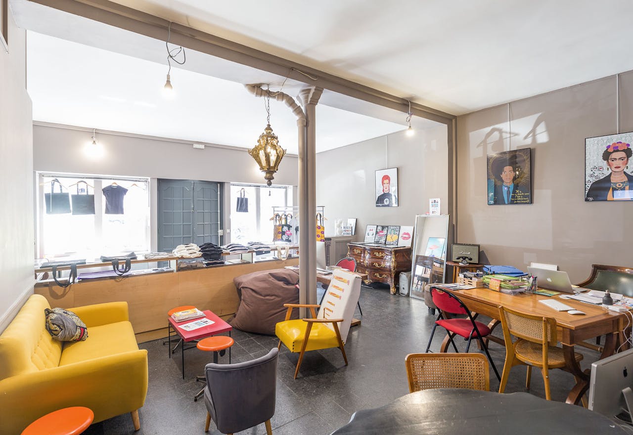 Pop-Up Store Near Saint Marcel - Image 0