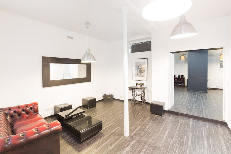 Premium Studio in Sentier - Image 2