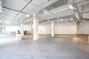 Premium Art Space in Paris 11th - Image 1