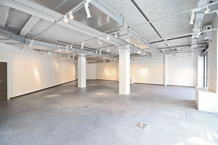 Premium Art Space in Paris 11th - Image 2