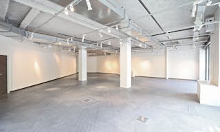 Premium Art Space in Paris 11th - Image 2