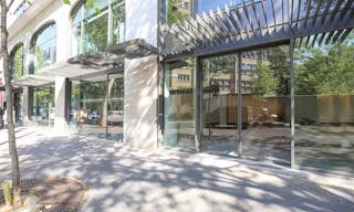 Premium Art Space in Paris 11th - Image 3