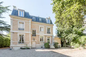 Boulogne-Billancourt Showroom - Image 5