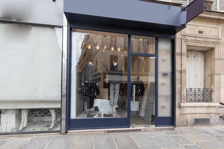 Fashion Retail Space in Le Marais - Image 2