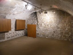 Historic Gallery in Palais Royal - Image 4