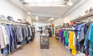 Elegant Retail Space in Centre - Image 4