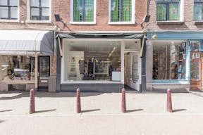 Elegant Retail Space in Centre - Image 5