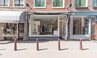 Elegant Retail Space in Centre - Image 5