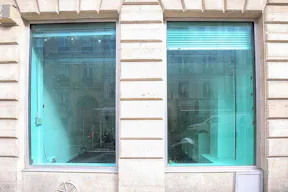 Retail Space in Paris 9th - Image 4