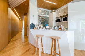 Champs-Elysées Showroom - Image 3