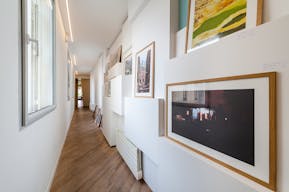 Champs-Elysées Showroom - Image 7