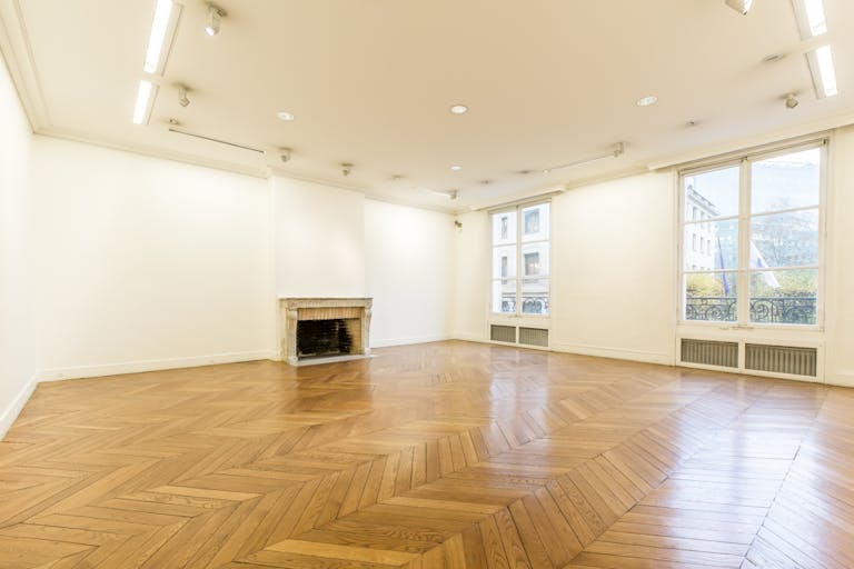 Beautiful Champs Elysées Gallery - Image 0