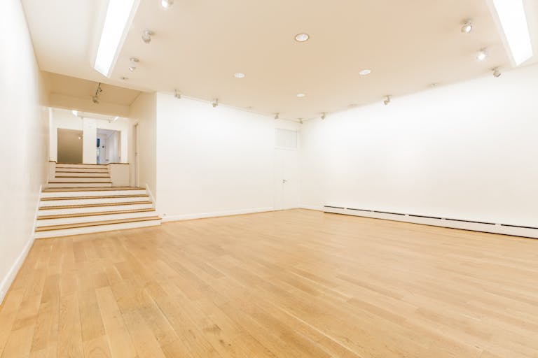 Beautiful Champs Elysées Gallery - Image 1