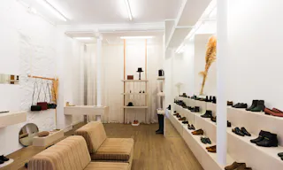 Classic Pop-Up Shop in Le Marais - Image 2