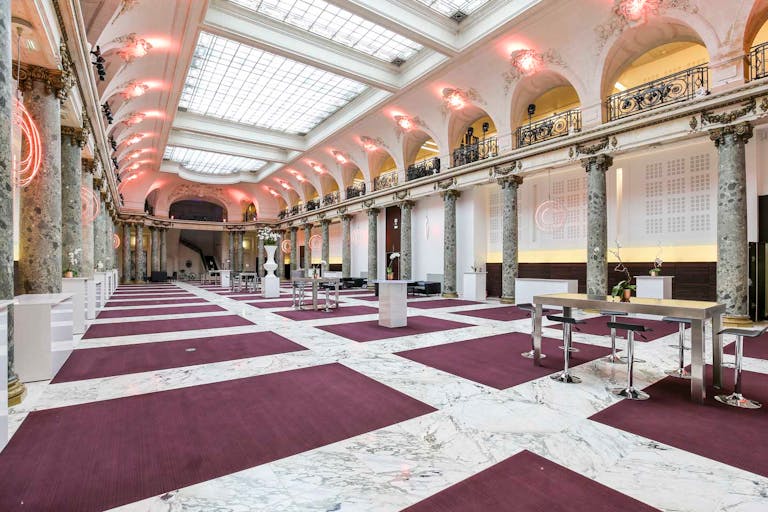 Amazing Place Vendôme Showroom - Image 1