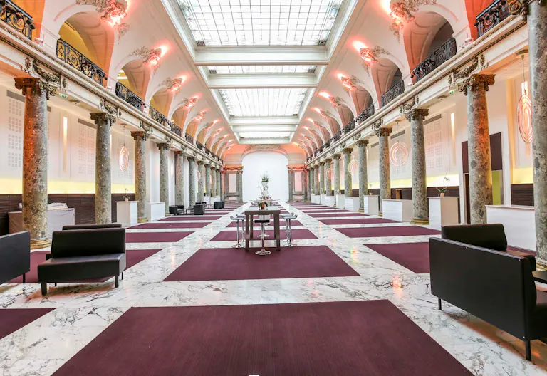 Amazing Place Vendôme Showroom - Image 2