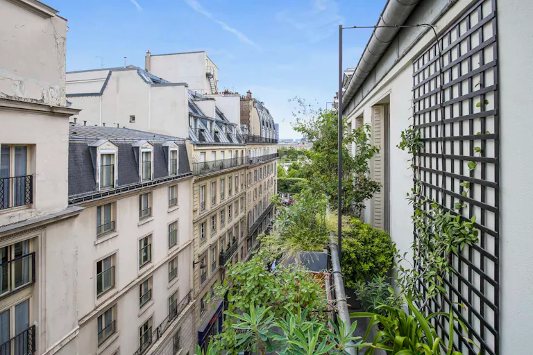 Beautiful Apartment in Paris 1st - Image 4