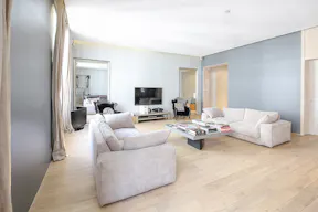 Apartment near Chaillot - Image 1