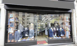 Classic Boutique in Le Marais - Image 2