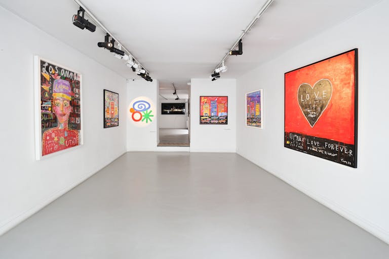 Gallery Space in Montmartre - Image 0