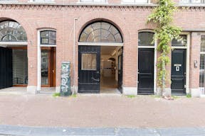 Bright Art Gallery in Jordaan - Image 0
