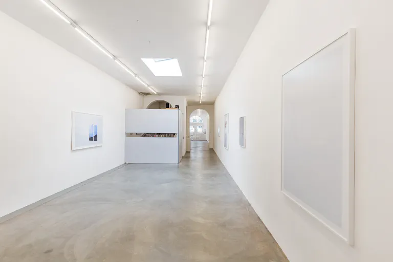 Bright Art Gallery in Jordaan - Image 2