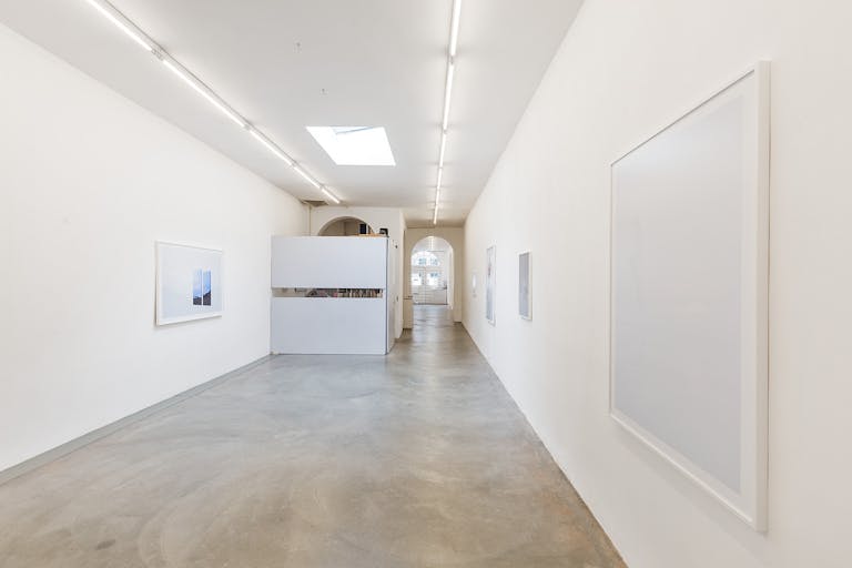 Bright Art Gallery in Jordaan - Image 2