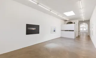 Bright Art Gallery in Jordaan - Image 5