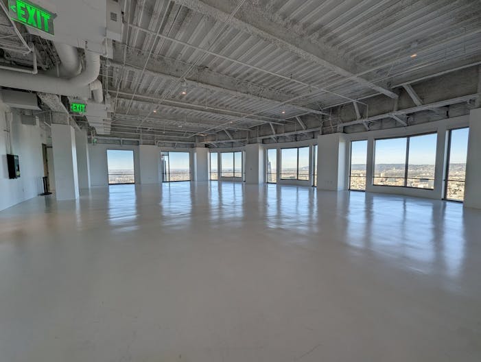 US Bank Tower - Image 3