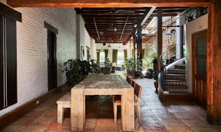 Mediterranean House with Rooftop Patio - Image 7