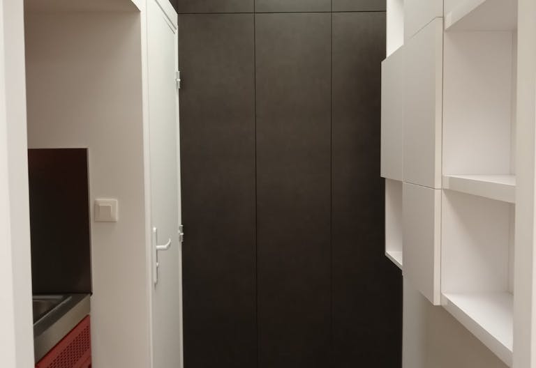 Gallery / Showroom space between Bastille and R�publique - Image 3