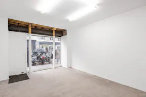 Pop-Up Shop in Le Marais - Image 0