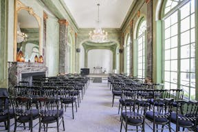 Historic Venue in Chaillot - Image 3