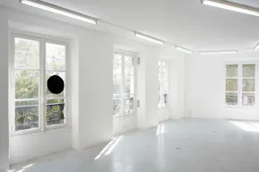 Temporary Showroom in Le Marais - Image 1