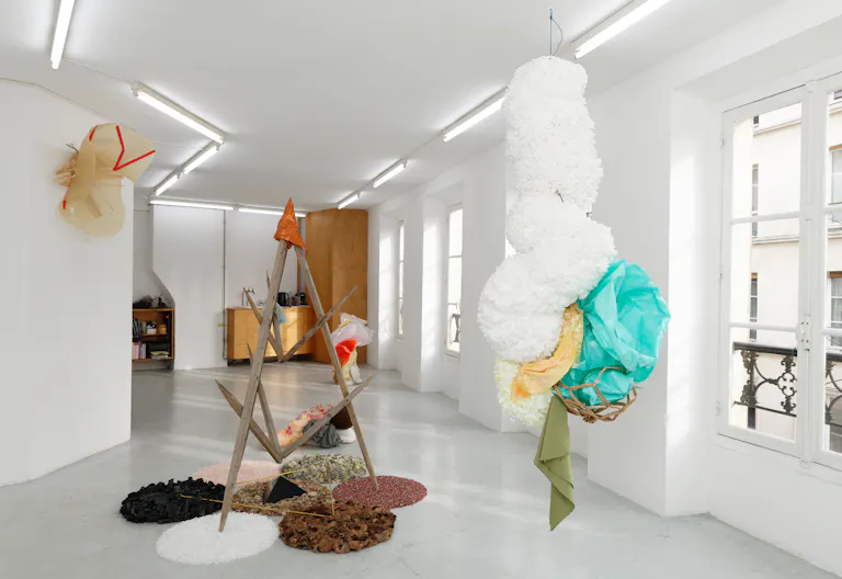 Temporary Showroom in Le Marais - Image 2