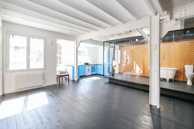 Folie-Méricourt Showroom - Image 0