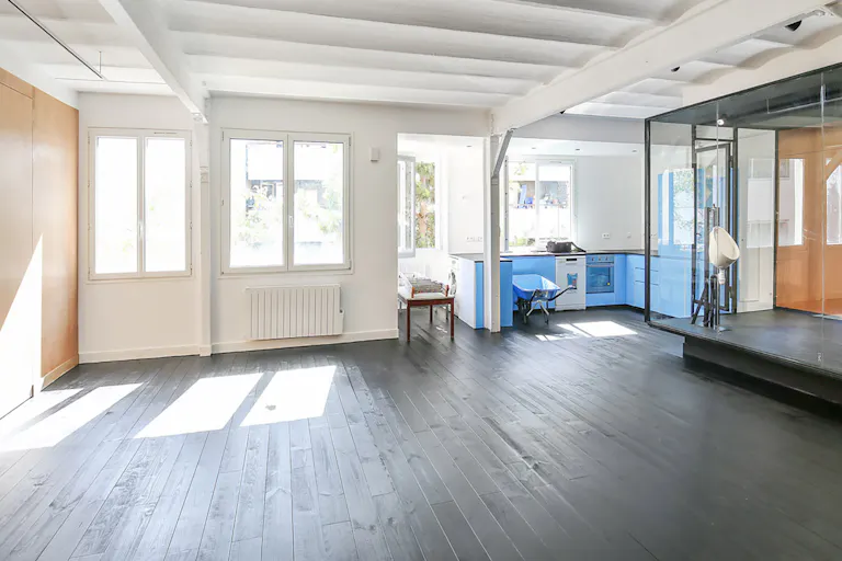 Folie-Méricourt Showroom - Image 3