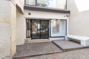 Gallery Space in Le Marais - Image 5